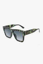 Load image into Gallery viewer, UV400 Patterned Polycarbonate Square Sunglasses
