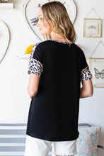 Load image into Gallery viewer, Leopard Color Block Short Sleeve Tee
