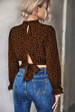 Load image into Gallery viewer, Animal Print Tie-Back Cropped Blouse
