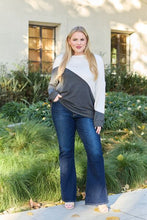 Load image into Gallery viewer, Celeste Design Full Size Contrast Long Sleeve Top
