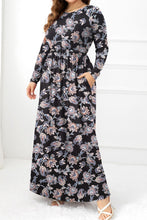 Load image into Gallery viewer, Plus Size Round Neck Long Sleeve Maxi Dress with Pockets
