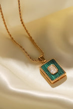 Load image into Gallery viewer, Square Pendant Twisted Chain Necklace
