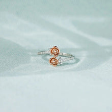 Load image into Gallery viewer, Rose Shape Inlaid Zircon Bypass Ring
