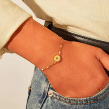 Load image into Gallery viewer, Sunflower Shape 18K Gold-Plated Bead Bracelet
