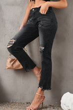 Load image into Gallery viewer, Stylish Distressed Cropped Jeans
