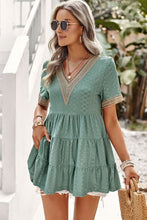 Load image into Gallery viewer, Contrast Short Sleeve Tiered Blouse
