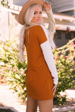Load image into Gallery viewer, Color Block Round Neck Longline Top with Pockets
