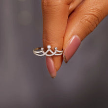 Load image into Gallery viewer, Crown Shape Inlaid Zircon 925 Sterling Silver Ring
