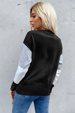 Load image into Gallery viewer, Color Block Ribbed Trim Round Neck Knit Pullover
