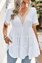 Load image into Gallery viewer, Contrast Short Sleeve Tiered Blouse
