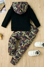 Load image into Gallery viewer, Boys Letter Print Camouflage Hoodie and Pants Set
