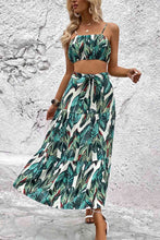 Load image into Gallery viewer, Botanical Print Cami and Tiered Skirt Set
