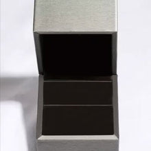 Load image into Gallery viewer, Hug Shape 925 Sterling Silver Bypass Ring
