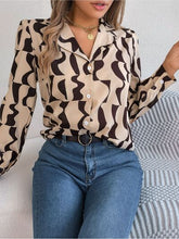 Load image into Gallery viewer, Printed Button Up Long Sleeve Shirt
