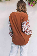 Load image into Gallery viewer, Round Neck Printed Dropped Shoulder Blouse
