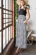 Load image into Gallery viewer, Leopard Print Round Neck Maxi Dress with Pockets
