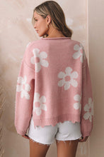 Load image into Gallery viewer, Flower Pattern Pearl Detail Rolled Slit Sweater
