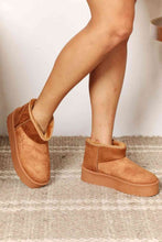 Load image into Gallery viewer, Legend Women&#39;s Fleece Lined Chunky Platform Mini Boots
