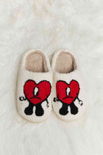 Load image into Gallery viewer, Melody Love Heart Print Plush Slippers
