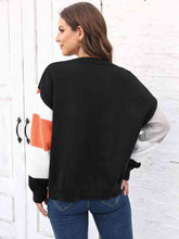 Load image into Gallery viewer, Color Block Round Neck Sweater
