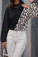 Load image into Gallery viewer, Two-Tone Leopard Cold Shoulder Top
