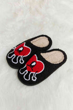 Load image into Gallery viewer, Melody Love Heart Print Plush Slippers
