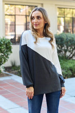 Load image into Gallery viewer, Celeste Design Full Size Contrast Long Sleeve Top
