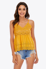 Load image into Gallery viewer, Scalloped Hem V-Neck Cami
