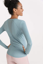 Load image into Gallery viewer, Quick-Dye Curved Hem Sports Top

