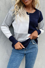 Load image into Gallery viewer, Color Block Ribbed Trim Round Neck Knit Pullover
