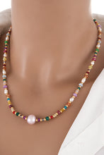 Load image into Gallery viewer, Multicolored Bead Necklace
