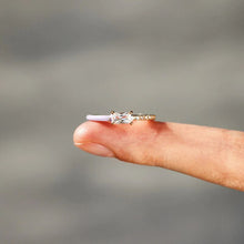Load image into Gallery viewer, Heart Shape Inlaid Zircon Enamel Ring
