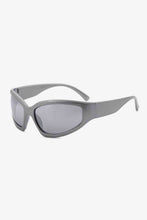 Load image into Gallery viewer, UV400 Polycarbonate Cat-Eye Sunglasses
