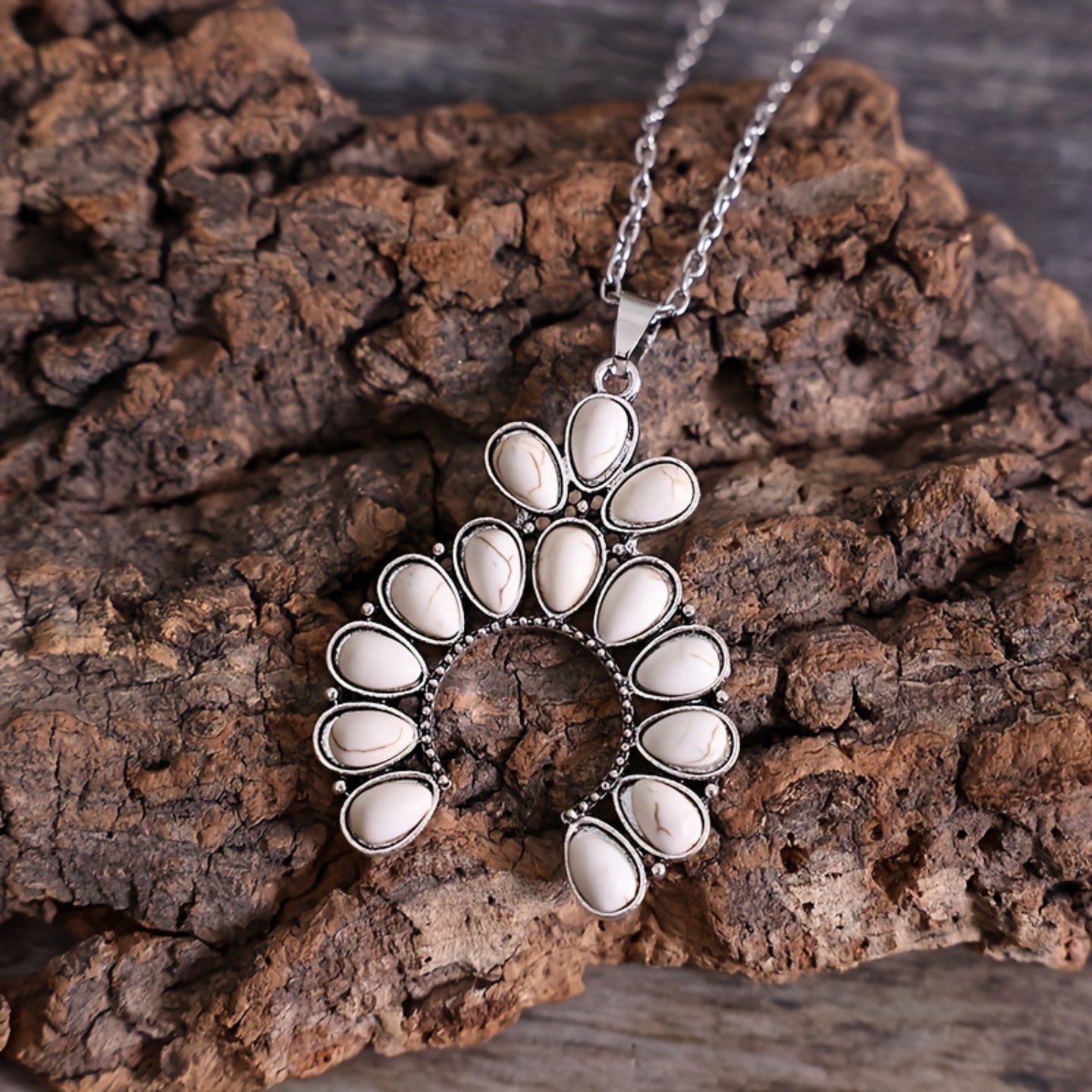 Artificial White Turquoise Alloy Geometric Necklace