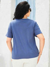 Load image into Gallery viewer, Plus Size Cutout Short Sleeve Top
