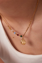Load image into Gallery viewer, Opal Sun Shape Pendant Necklace
