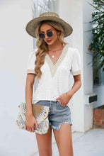 Load image into Gallery viewer, Contrast V-Neck Puff Sleeve Top
