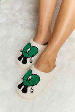 Load image into Gallery viewer, Melody Love Heart Print Plush Slippers
