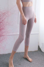 Load image into Gallery viewer, Feel Like Skin Elastic Waistband Cropped Yoga Leggings
