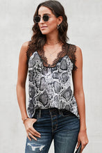 Load image into Gallery viewer, Printed Scalloped Lace Trim Tank

